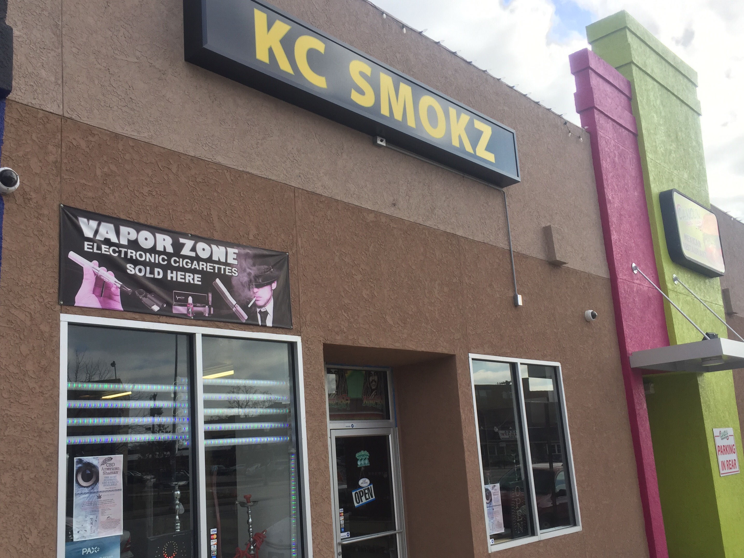 smoke-shop-Westport-head-shop-Kansas-City-vape-shop