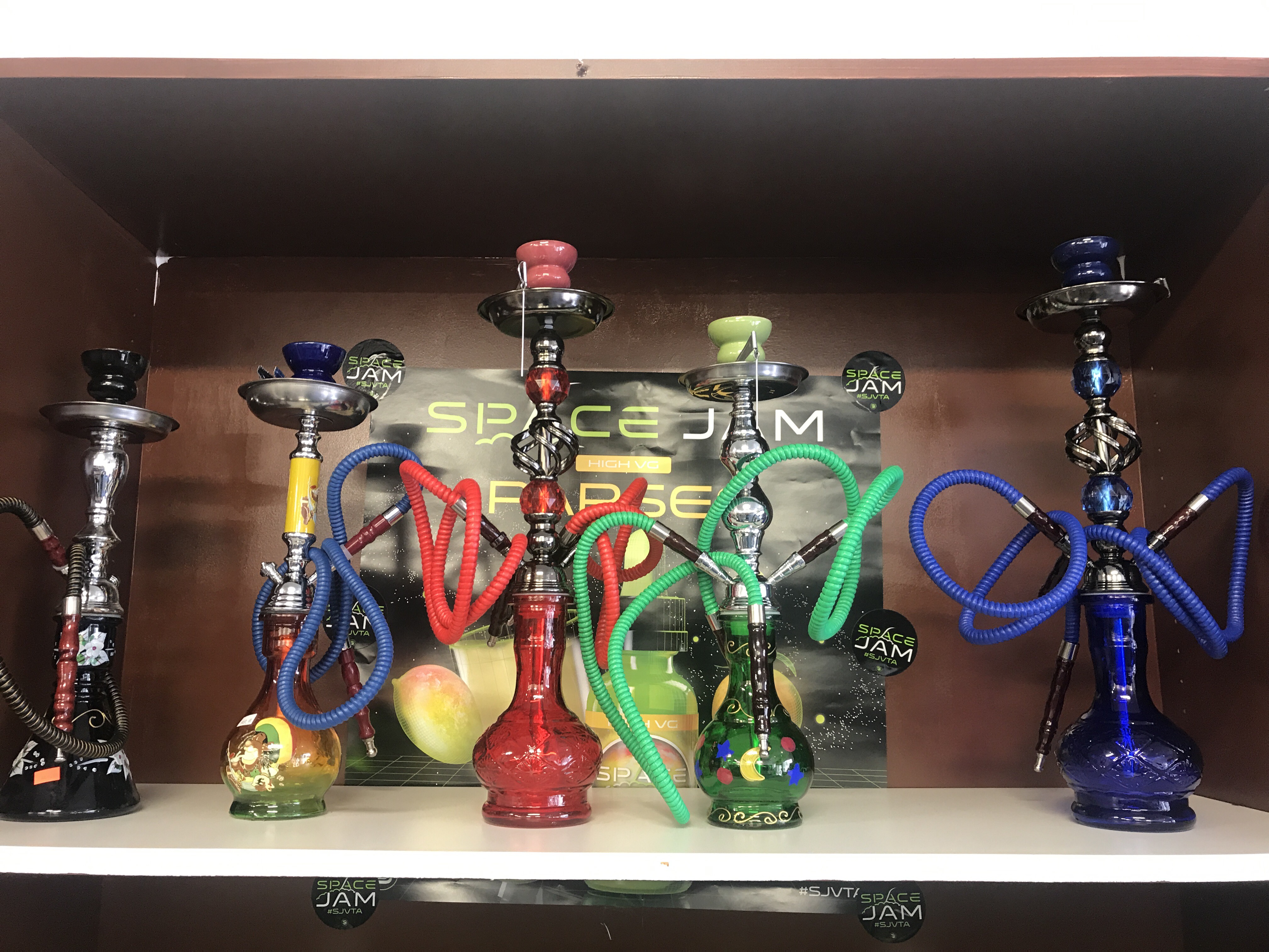smoke-shop-and-head-shop-in-Kansas-City-Westport