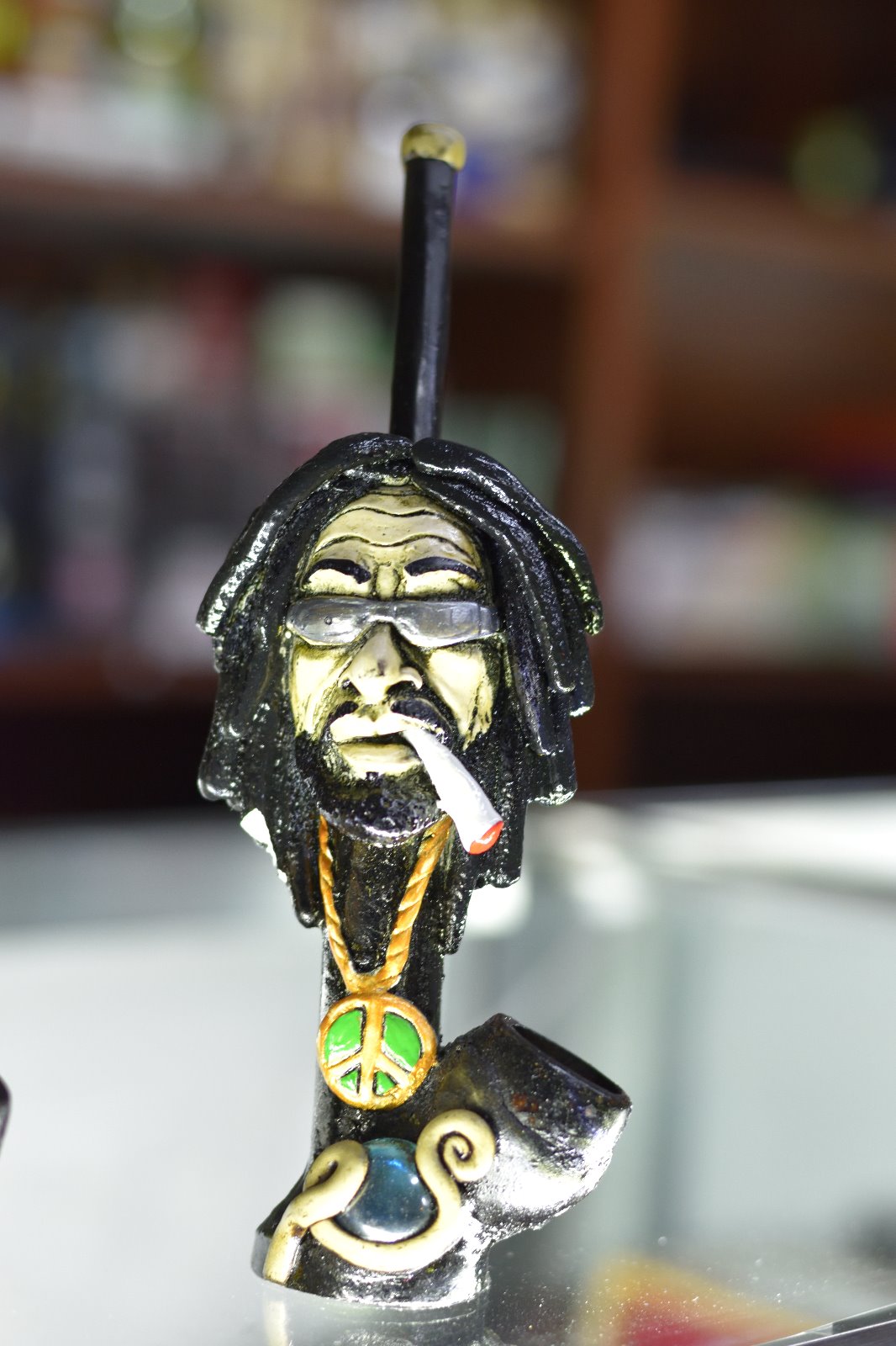 smoke shop, head shop, 420 shop