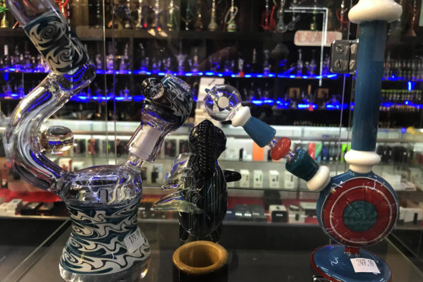 Kansas City’s Smoke & Vape Destination​